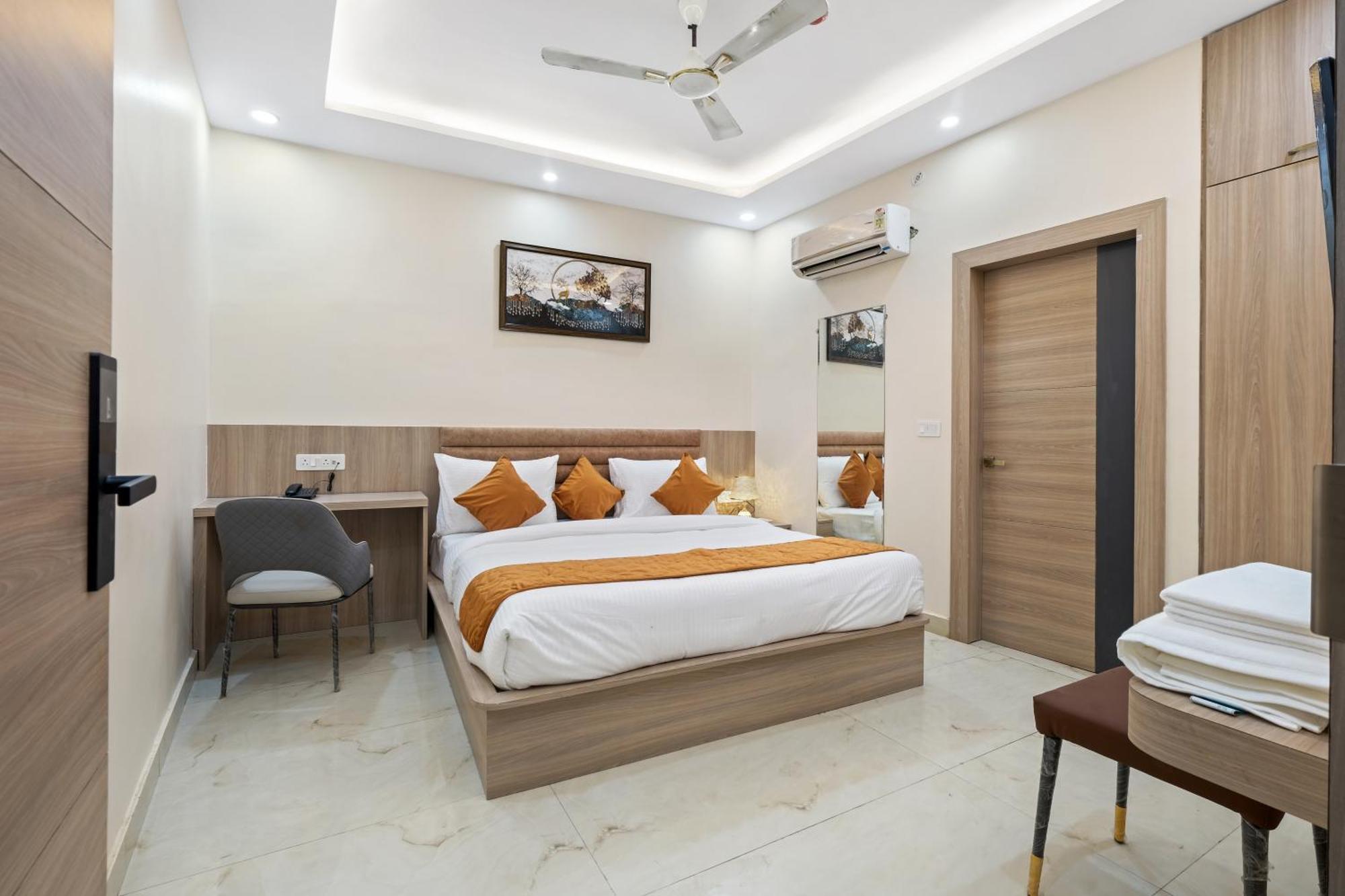 Hotel Sudarshan Ayodhya Exterior foto